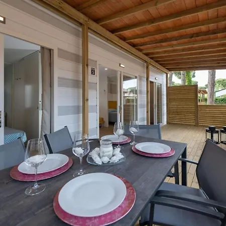 別荘 Cozy 2 Bedroom Sleeps 5 In Lido Di Spina, Italy-perfect Family Retreat *