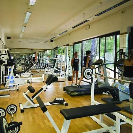 Cozy 2 Bedroom Sleeps 5 In Lido Di Spina, Italy-perfect Family Retreat 別荘 リド・ディ・スピーナ