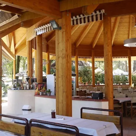 Cozy 2 Bedroom Sleeps 5 In Lido Di Spina, Italy-perfect Family Retreat 別荘 リド・ディ・スピーナ